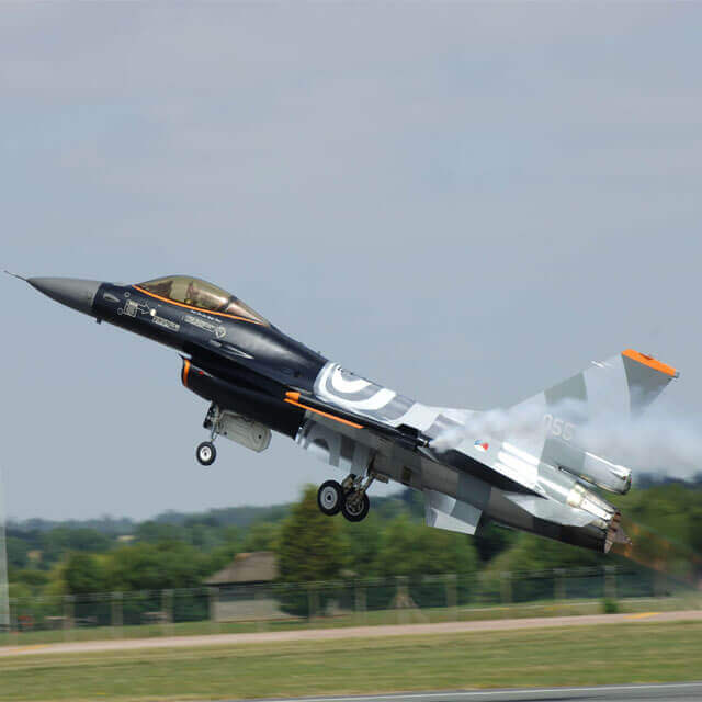 Applicazioni di filtrazione per aerospazio e difesa