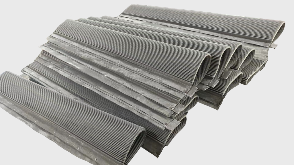 Pannelli metallici pieghettati con rete fine