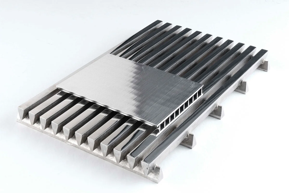 Pannello wedge wire con profili e barre di supporto