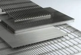 Elemento wedge wire con profili a V e fessure continue