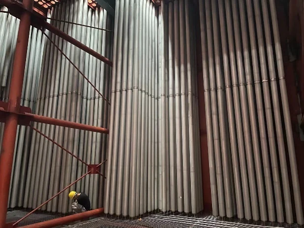 Candele filtranti nella produzione di silicio policristallino