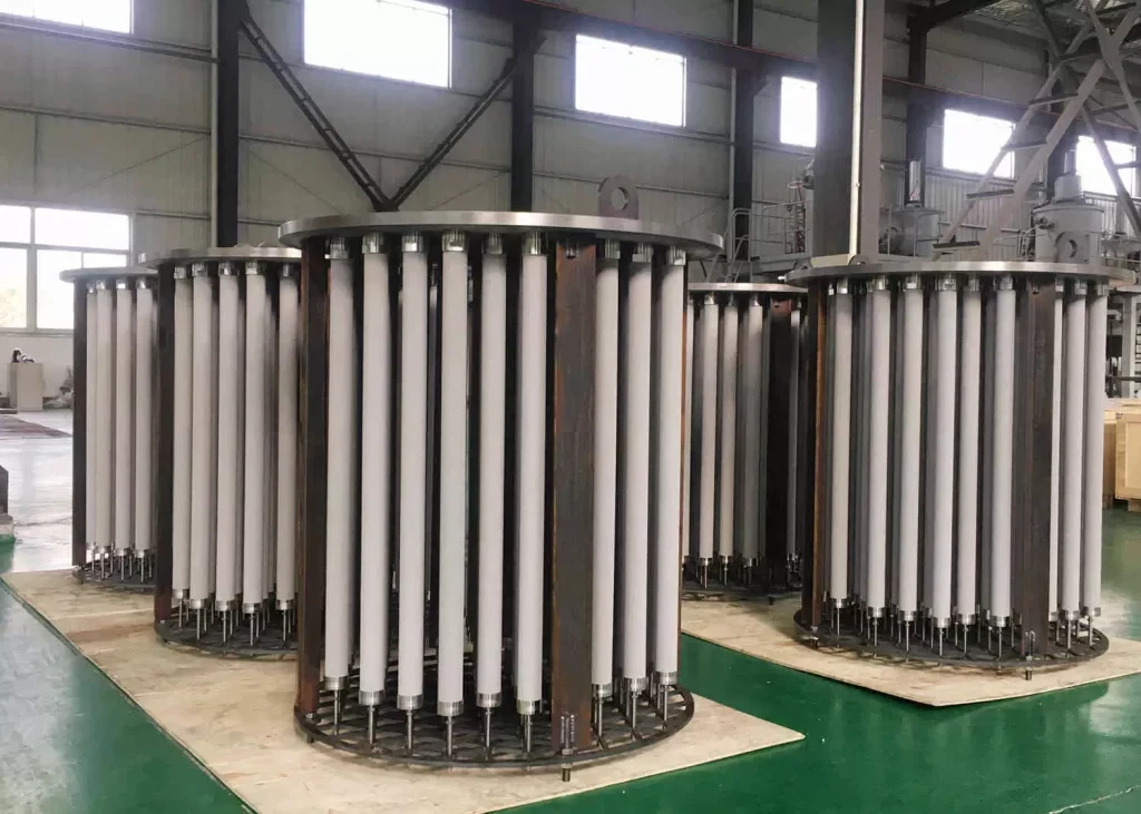 Elementi filtranti a candela in polvere sinterizzata