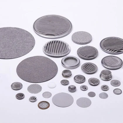 Assortimento di dischi filtranti metallici sinterizzati